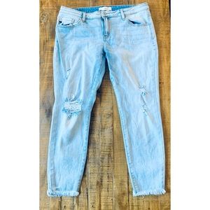 KanCan Light Wash Jeans